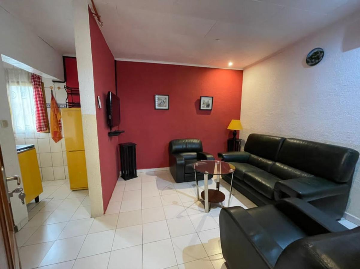 Homestay Studio Yaoundé Eksteriør bilde